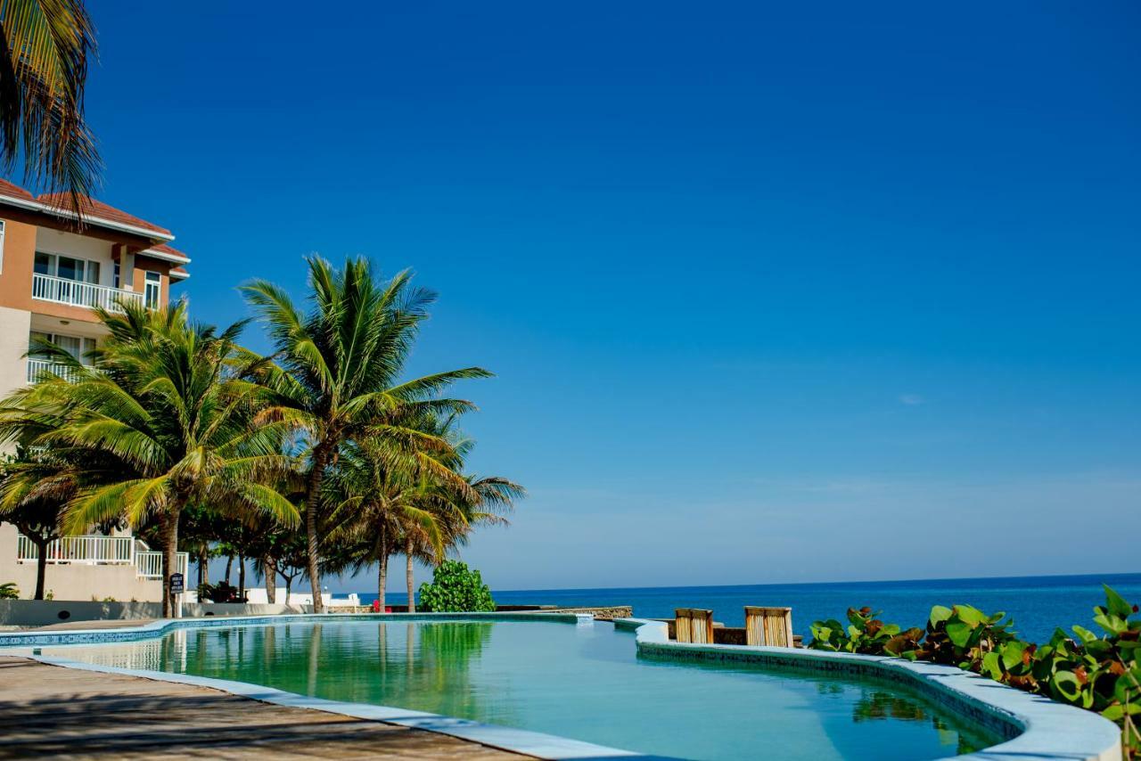 Appartamento Ocho Rios Penthouse At Whispering Seas Esterno foto